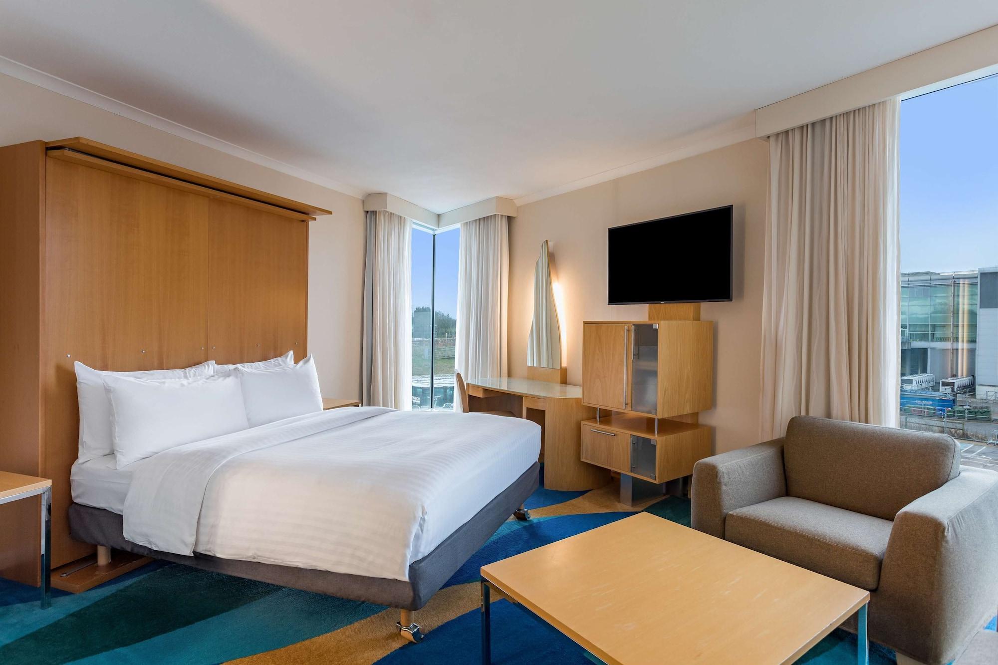 Radisson Blu Hotel London Stansted Airport Stansted Mountfitchet Esterno foto A room at the hotel