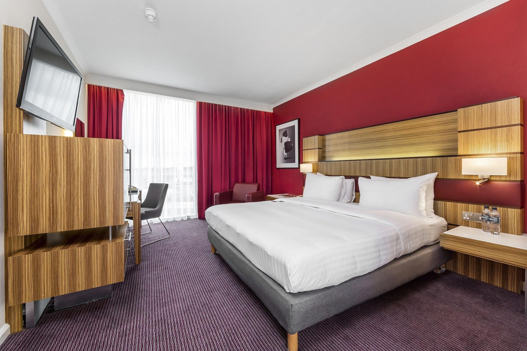 Radisson Blu Hotel London Stansted Airport Stansted Mountfitchet Esterno foto Room at the hotel
