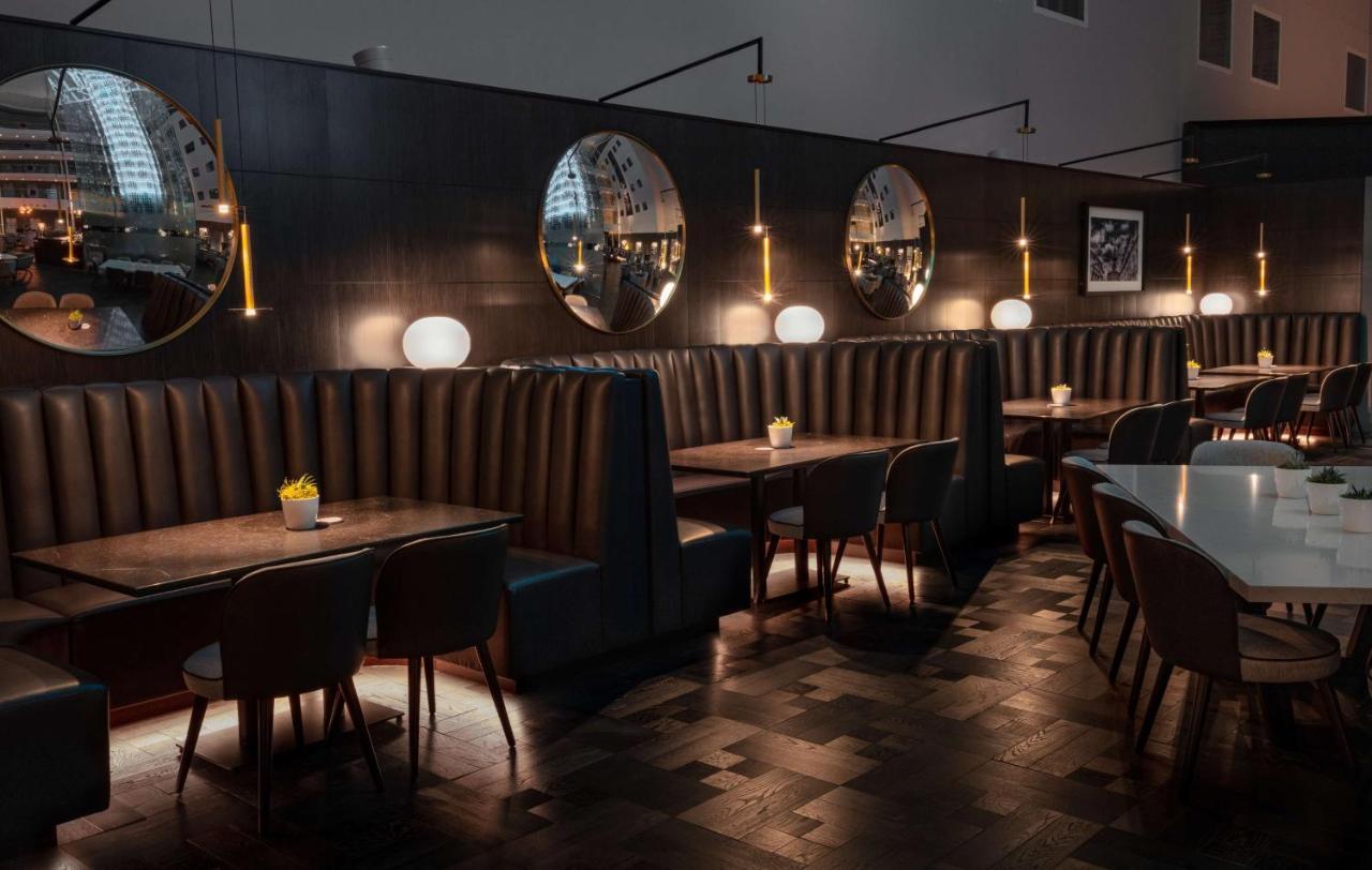 Radisson Blu Hotel London Stansted Airport Stansted Mountfitchet Esterno foto Interior of the restaurant
